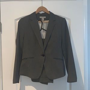 Black/white stripped blazer, Skirt, slacks 3 piece